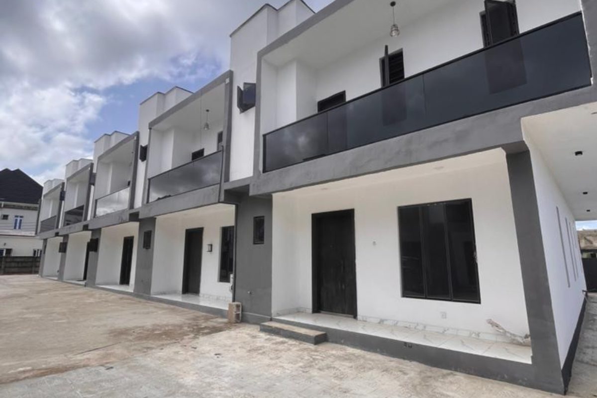 Lovely 3 Bedroom Terrace Duplex With Bq