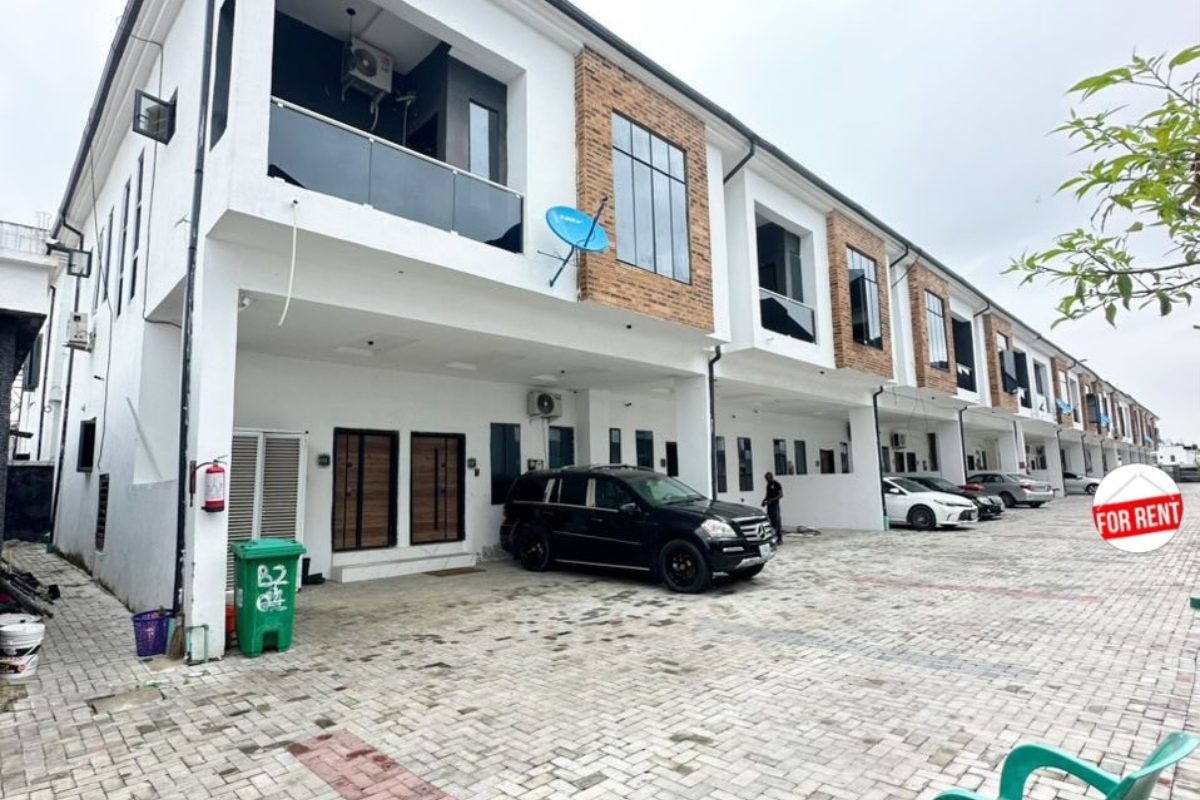 4 BEDROOM TERRACE DUPLEX