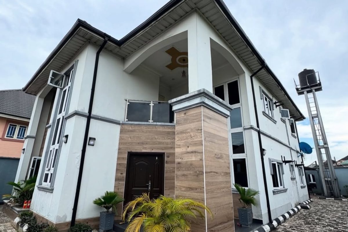 4 BEDROOM DUPLEX FOR SALE